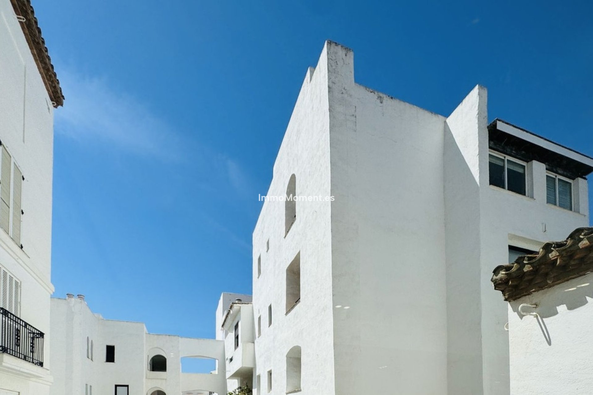 Resale - Apartment - Marbella - Puerto Banús