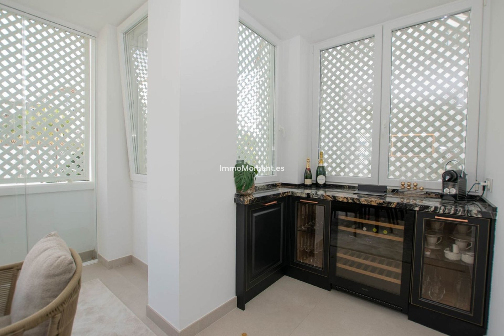 Resale - Apartment - Marbella - Puerto Banús