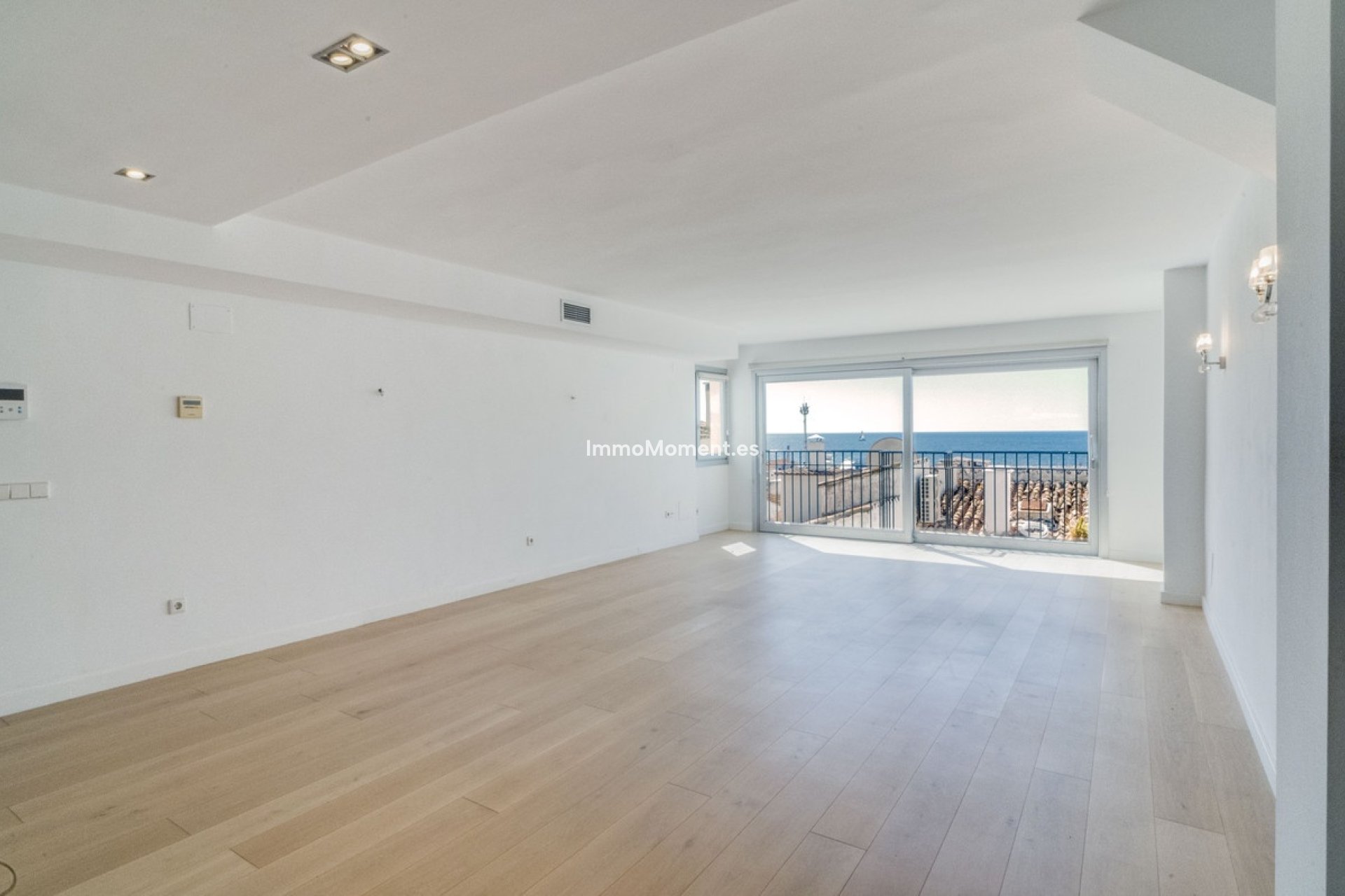 Resale - Apartment - Marbella - Puerto Banús