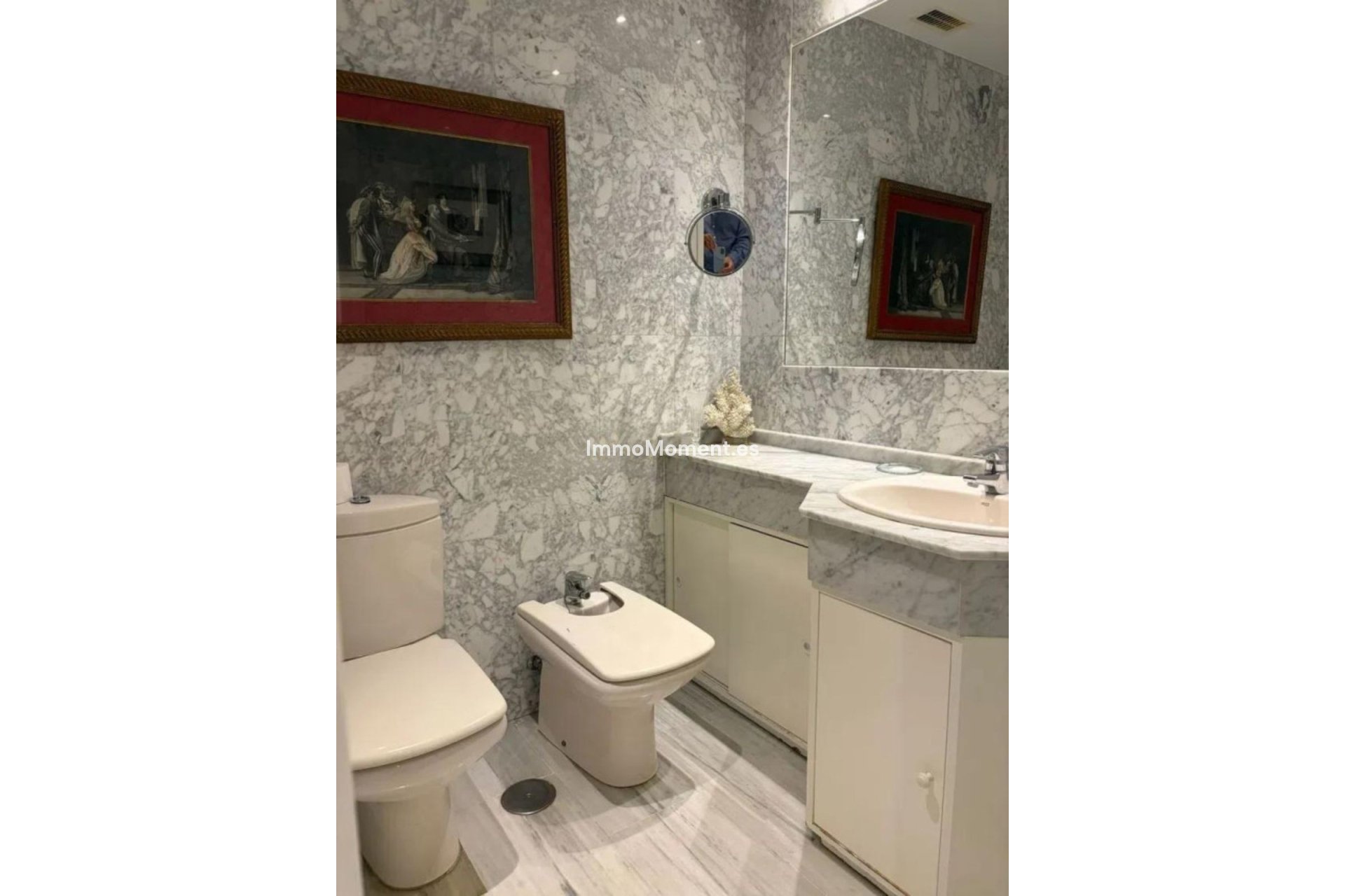 Resale - Apartment - Marbella - Puerto Banús