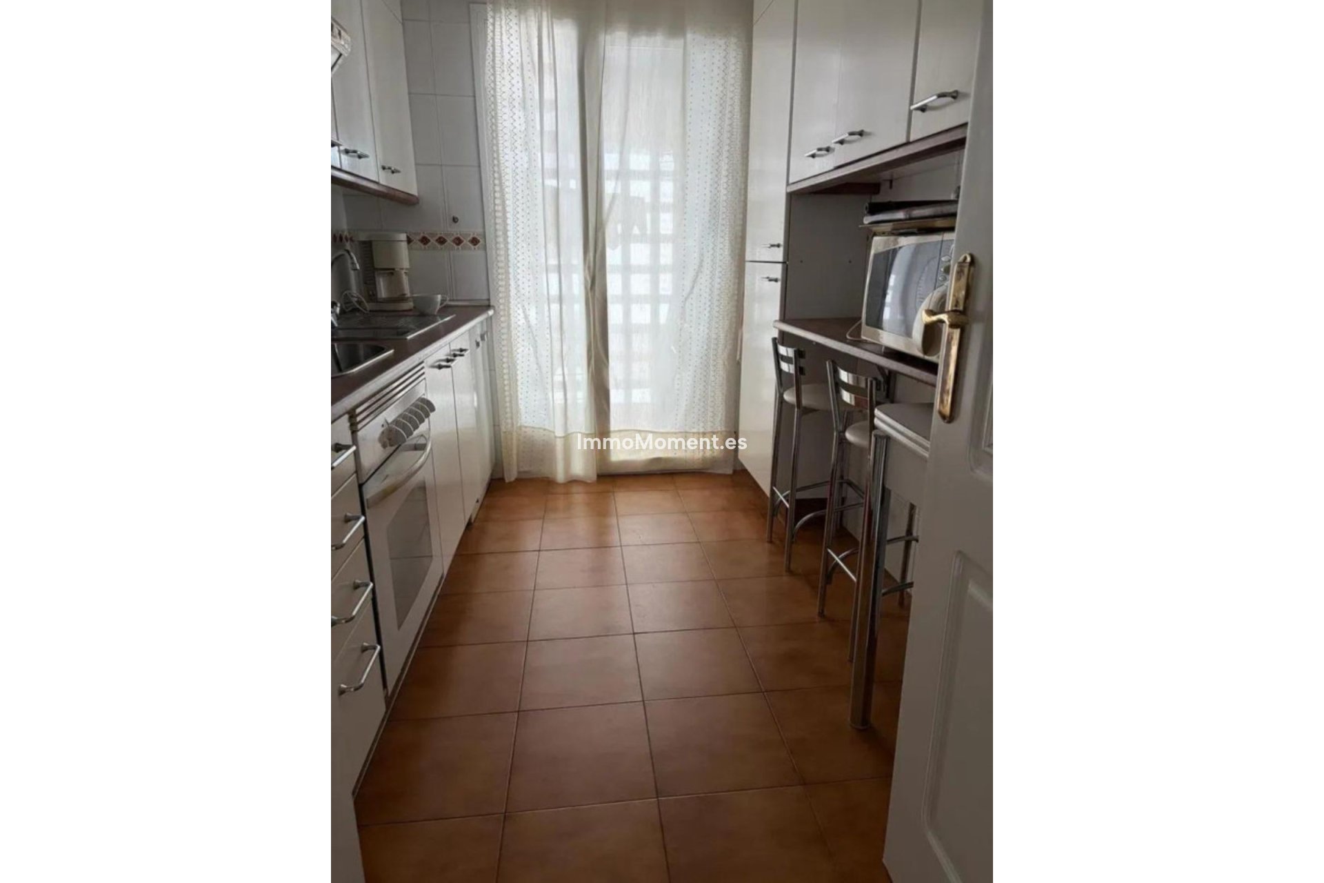 Resale - Apartment - Marbella - Puerto Banús