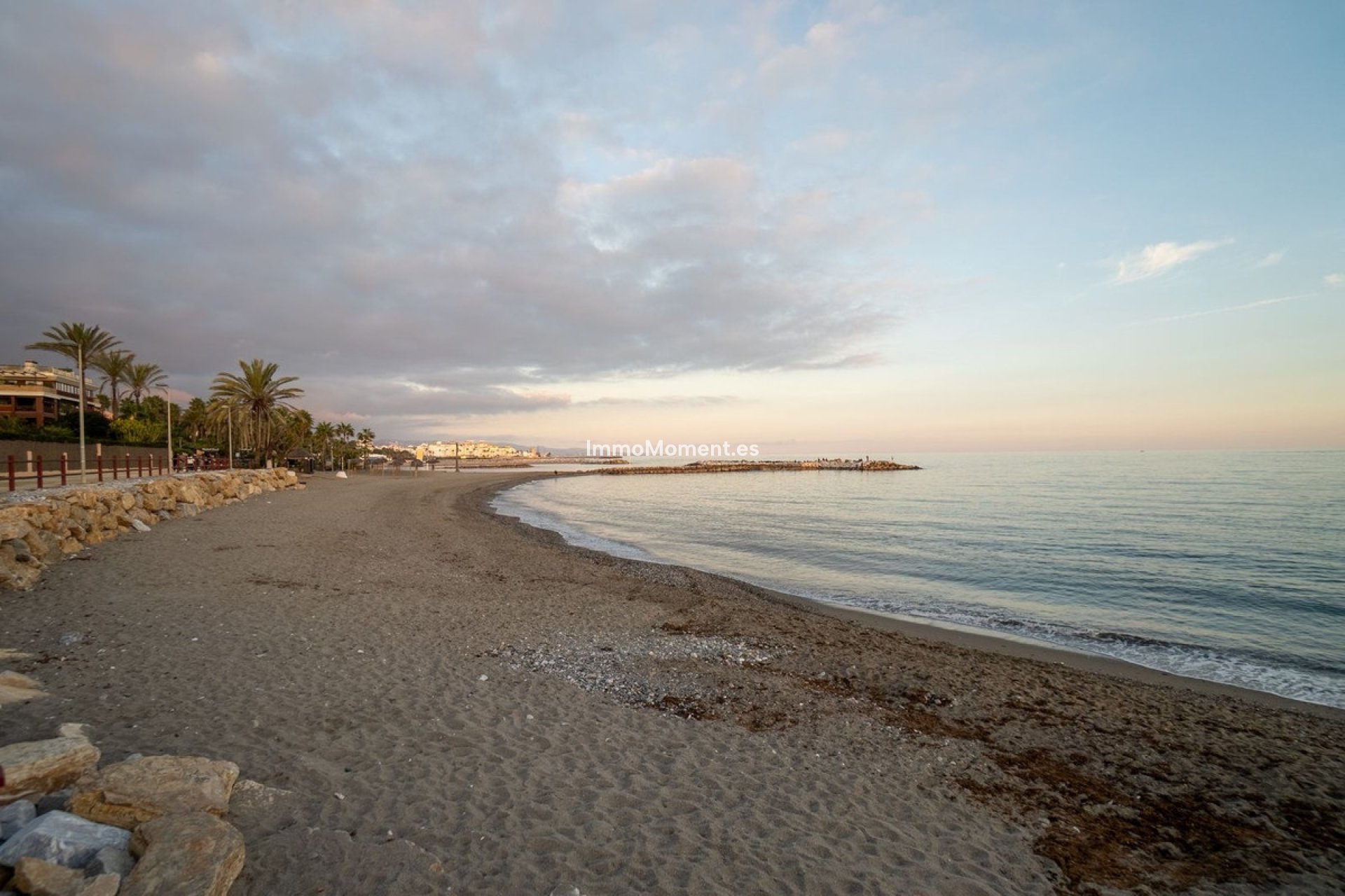 Resale - Apartment - Marbella - Puerto Banús