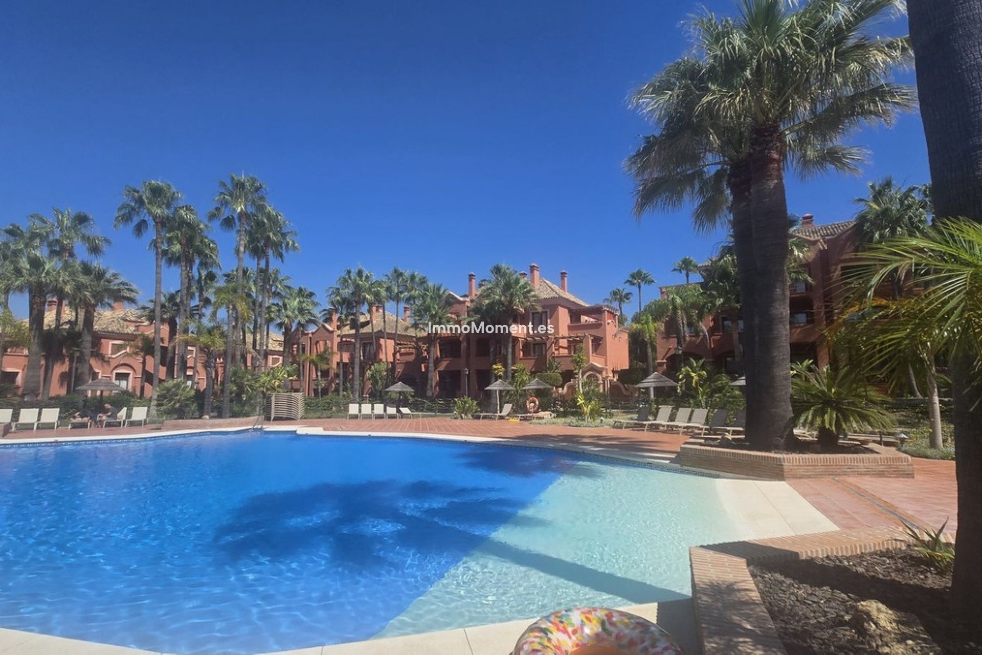 Resale - Apartment - Marbella - Puerto Banús