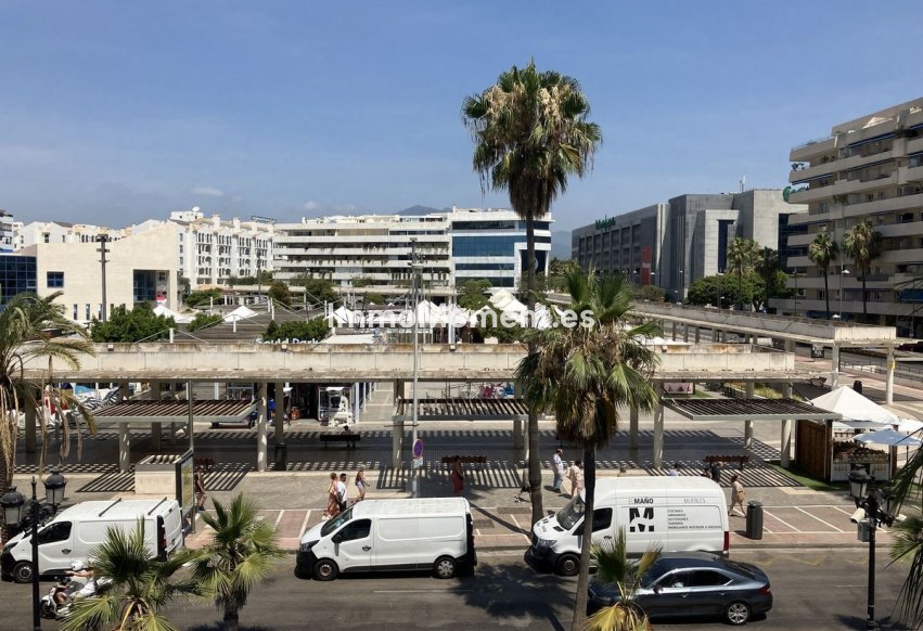 Resale - Apartment - Marbella - Puerto Banús