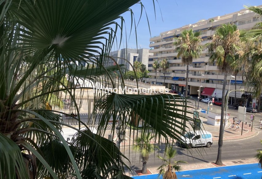 Resale - Apartment - Marbella - Puerto Banús