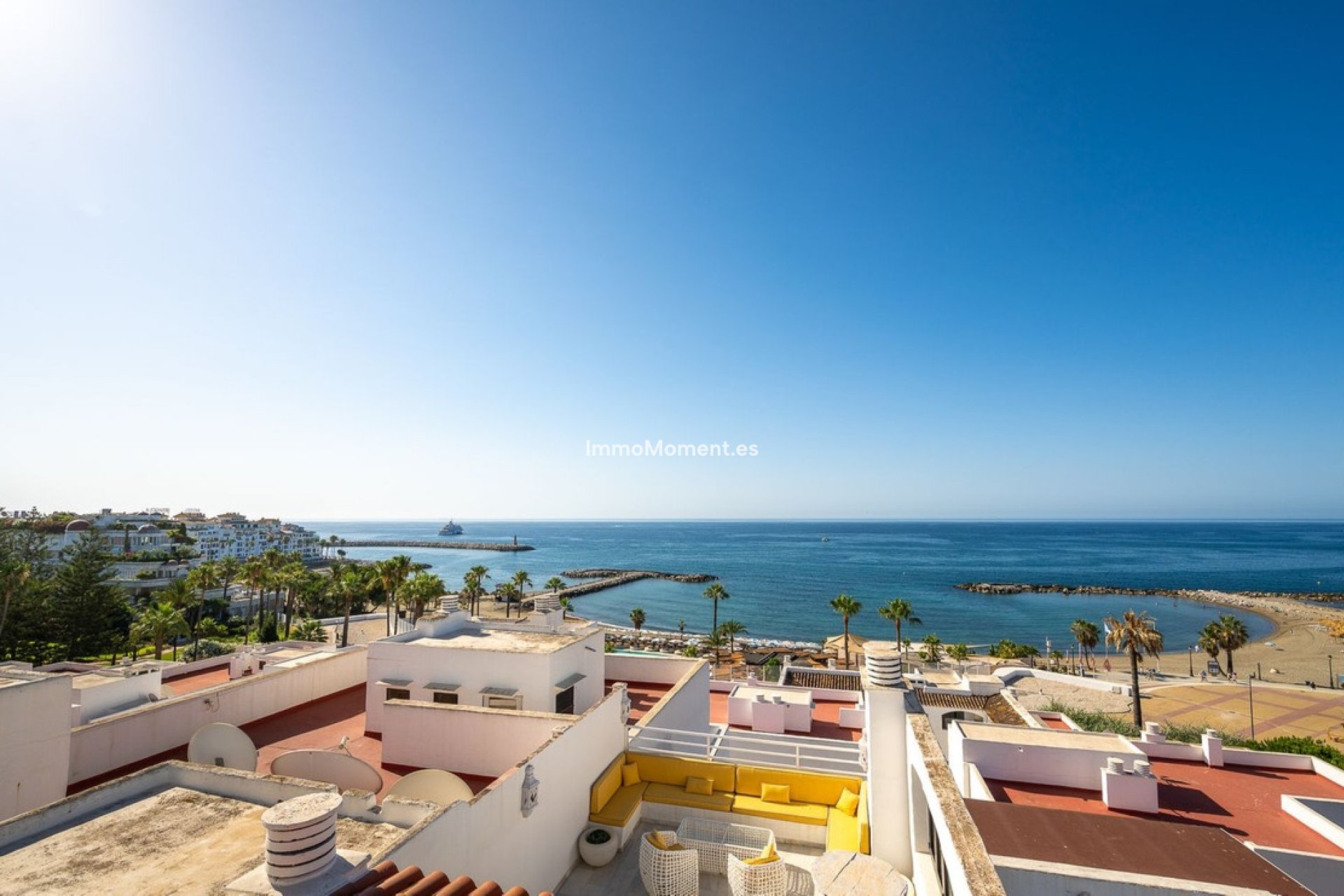 Resale - Apartment - Marbella - Puerto Banús