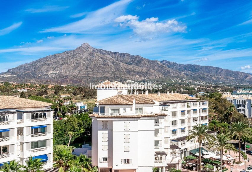 Resale - Apartment - Marbella - Puerto Banús