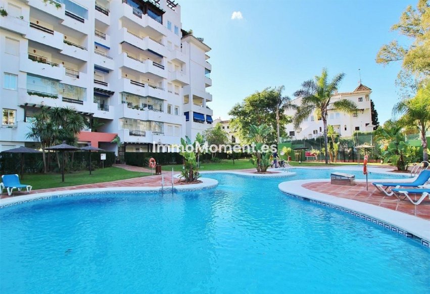 Resale - Apartment - Marbella - Puerto Banús