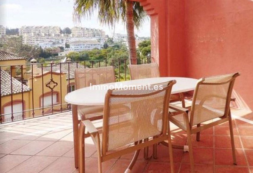 Resale - Apartment - Marbella - Puerto Banús