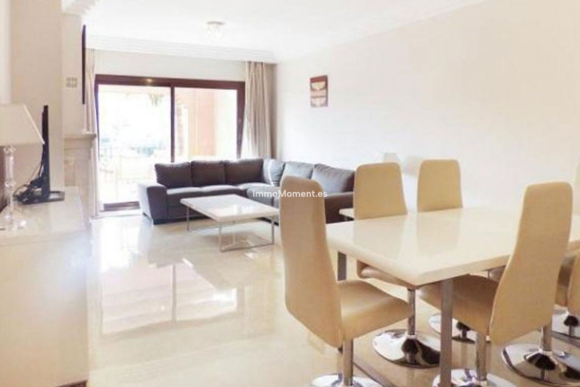 Resale - Apartment - Marbella - Puerto Banús