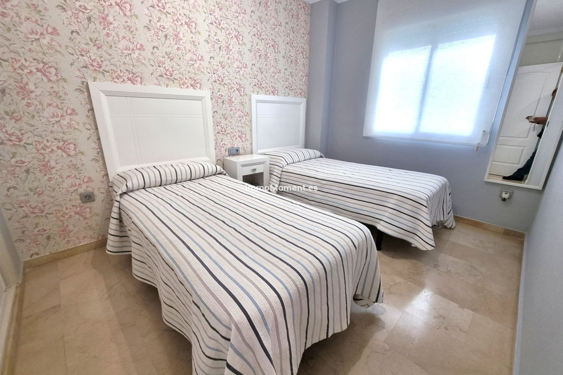 Resale - Apartment - Marbella - Puerto Banús