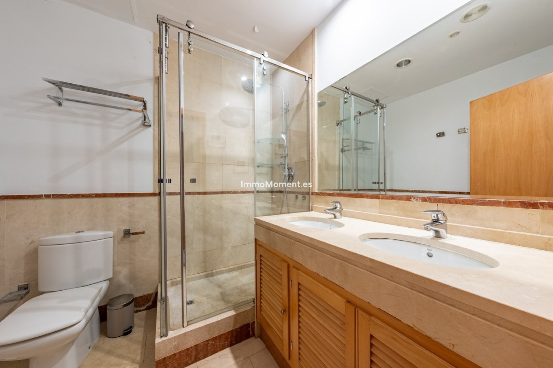 Resale - Apartment - Marbella - Puerto Banús