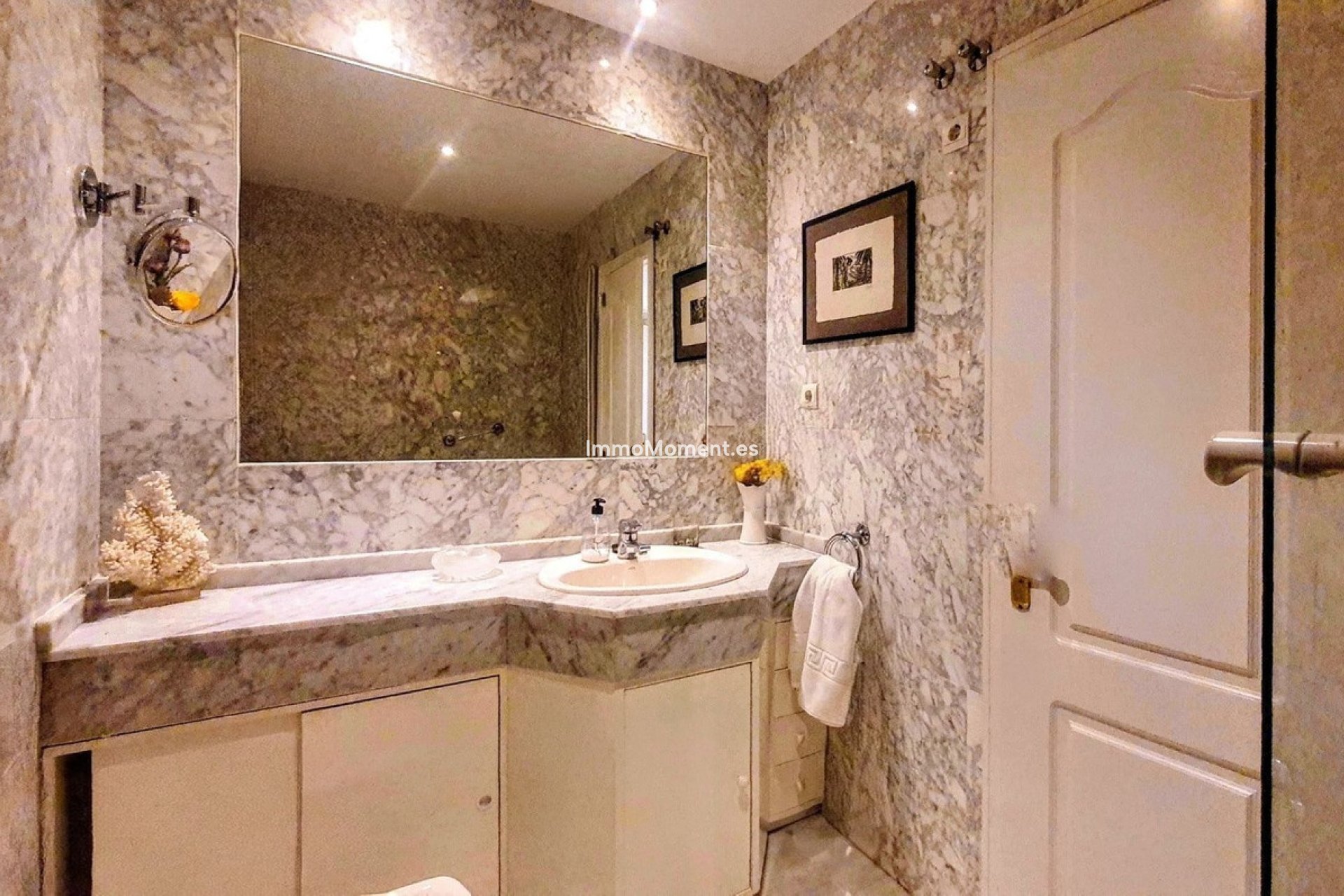 Resale - Apartment - Marbella - Puerto Banús