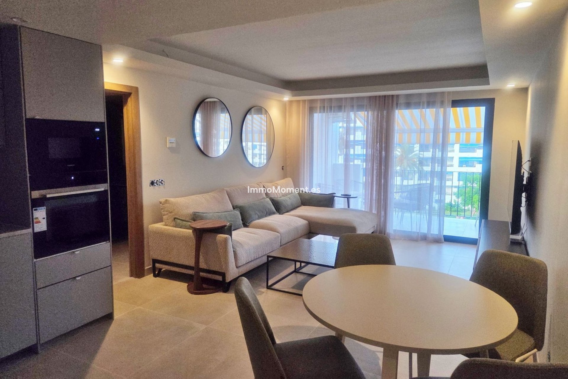 Resale - Apartment - Marbella - Puerto Banús