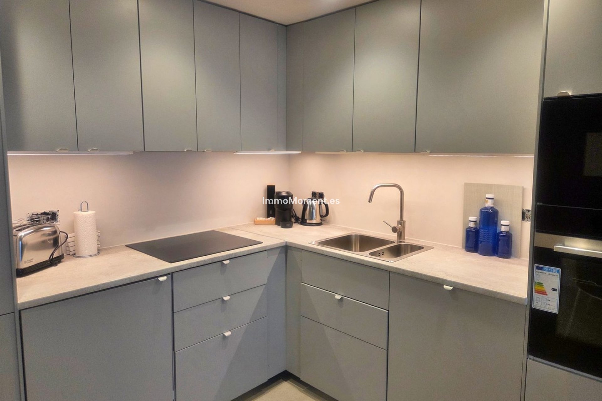 Resale - Apartment - Marbella - Puerto Banús