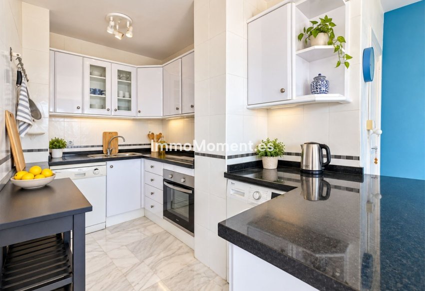 Resale - Apartment - Marbella - Puerto de Cabopino