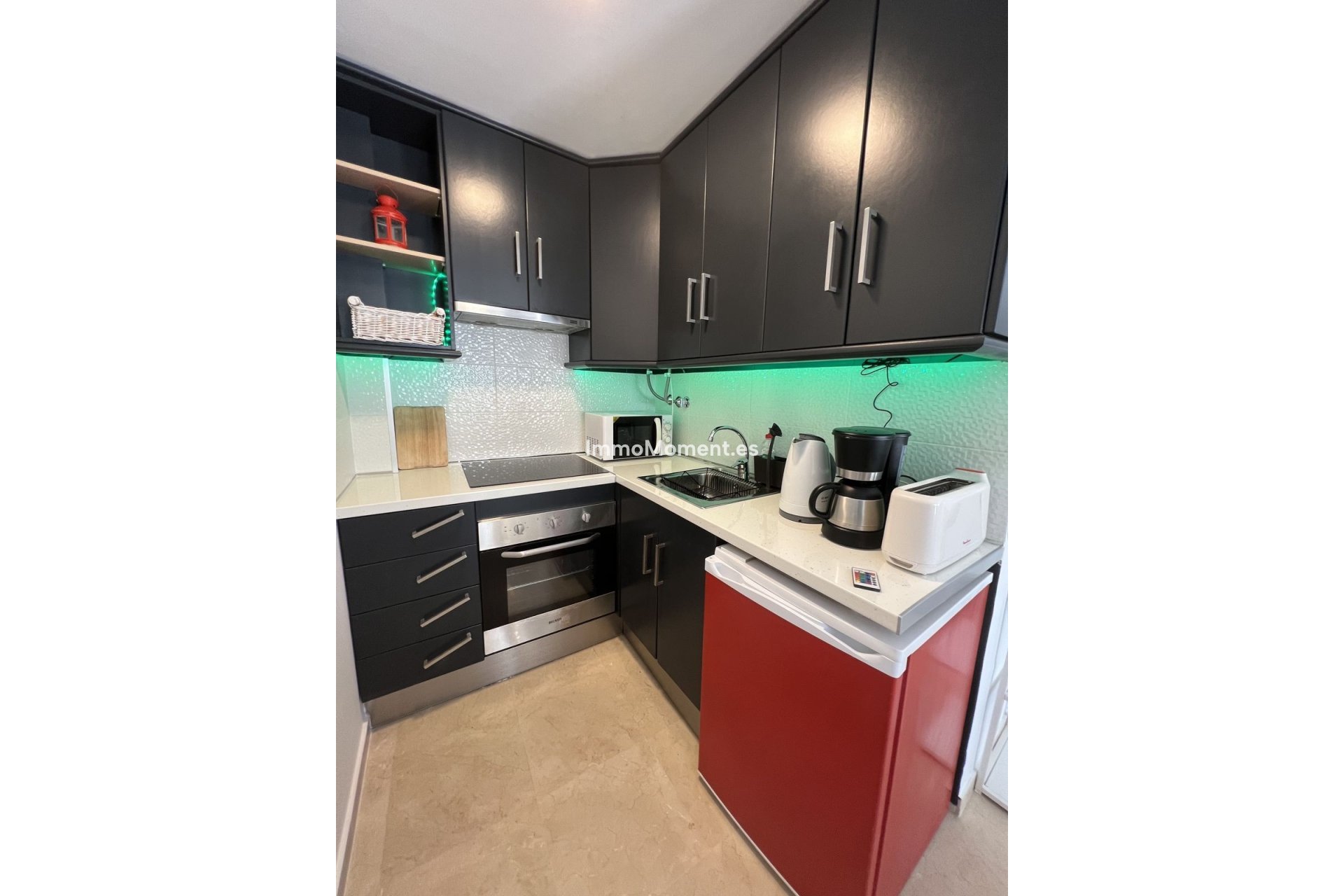 Resale - Apartment - Marbella - Puerto de Cabopino