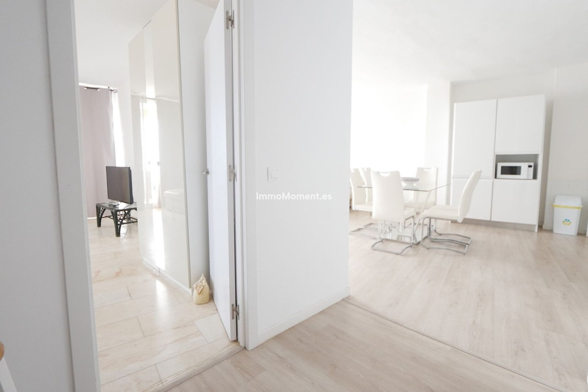 Resale - Apartment - Marbella - Puerto de Cabopino