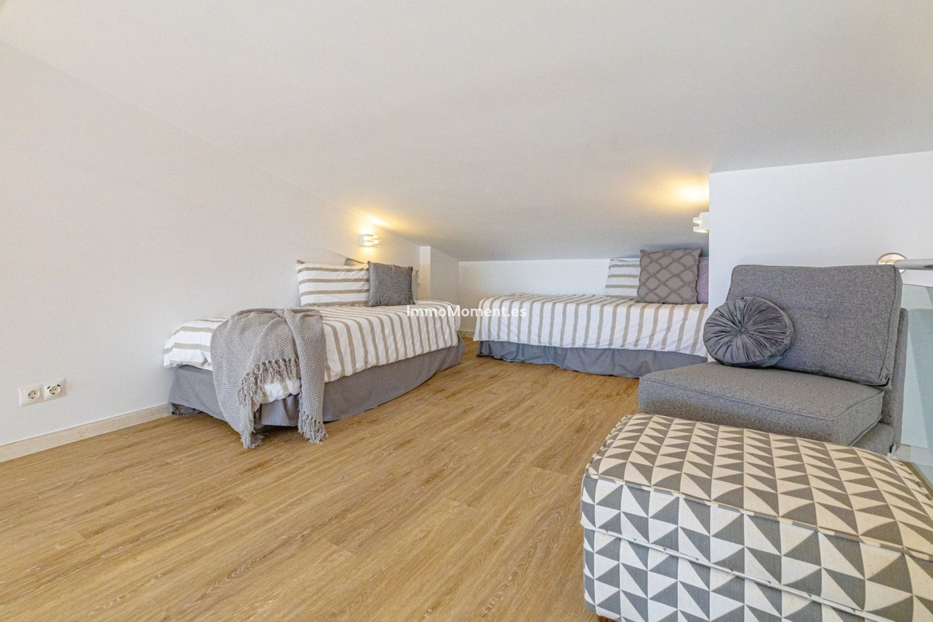 Resale - Apartment - Marbella - Puerto de Cabopino