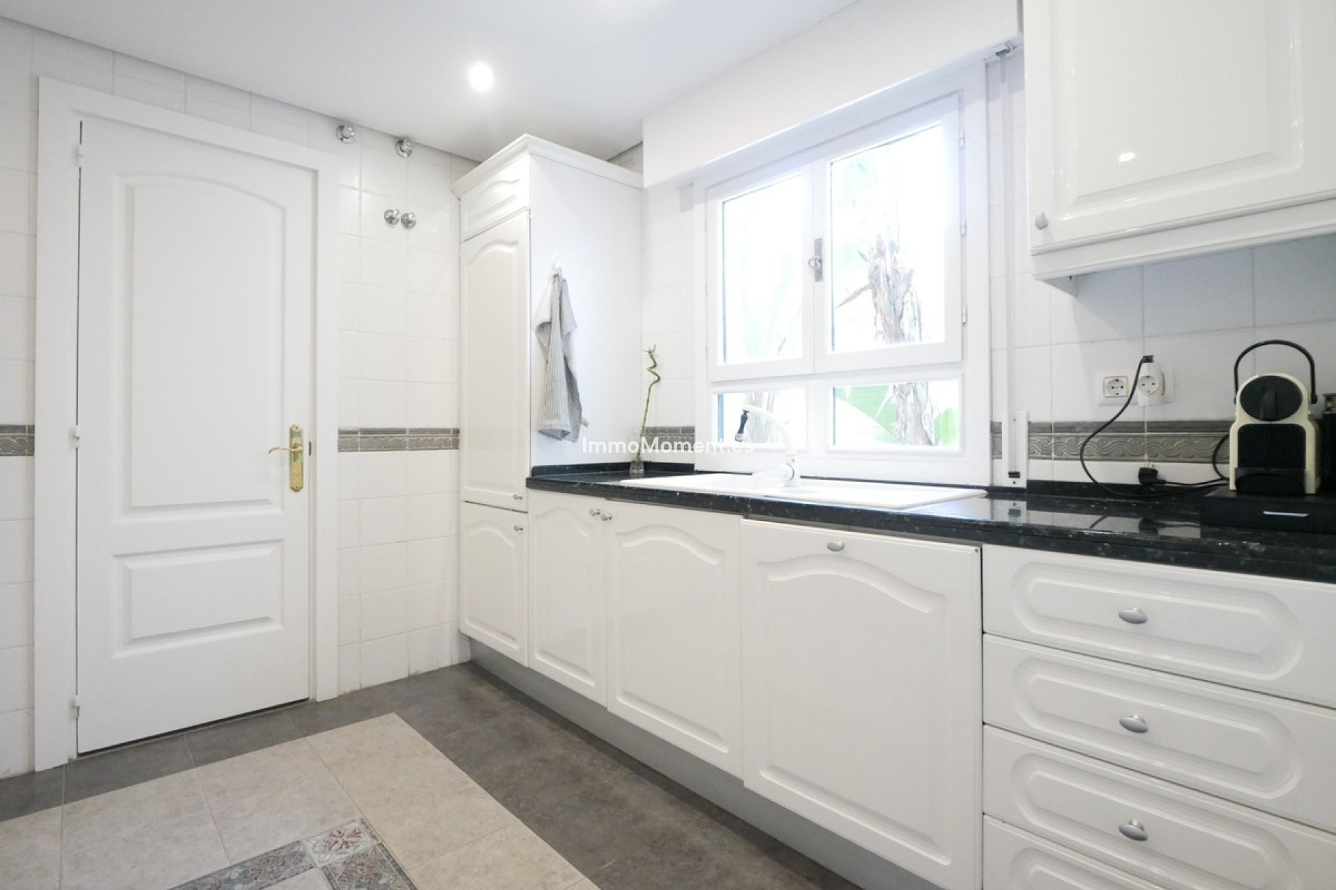 Resale - Apartment - Marbella - Puerto de Cabopino