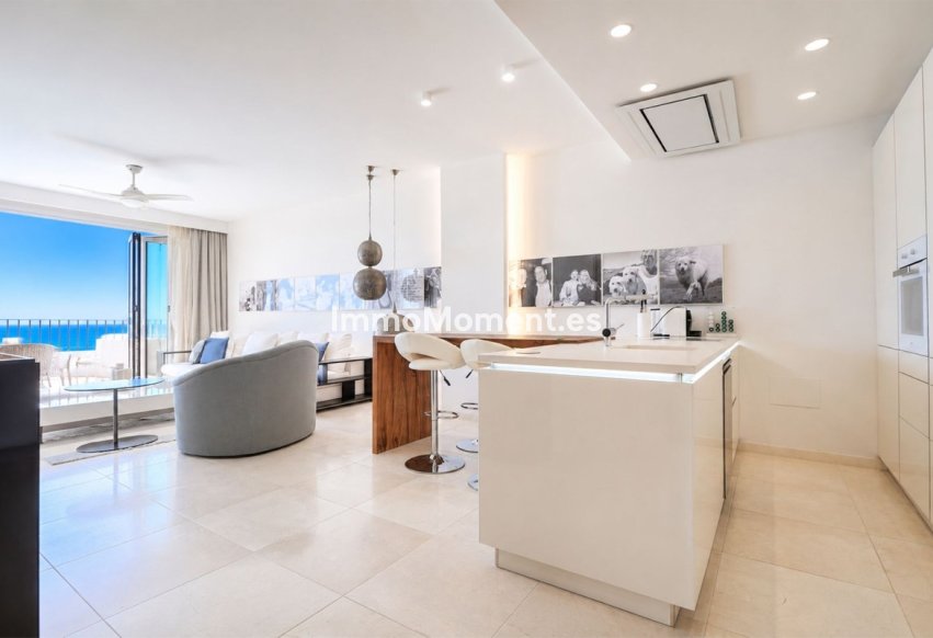 Resale - Apartment - Marbella - Puerto de Cabopino