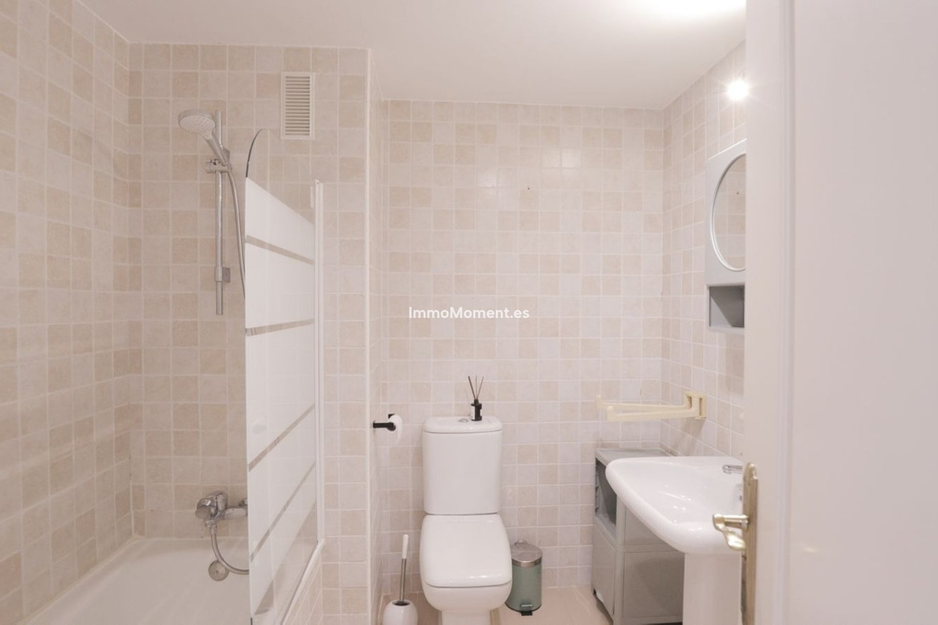 Resale - Apartment - Marbella - Reserva de Marbella