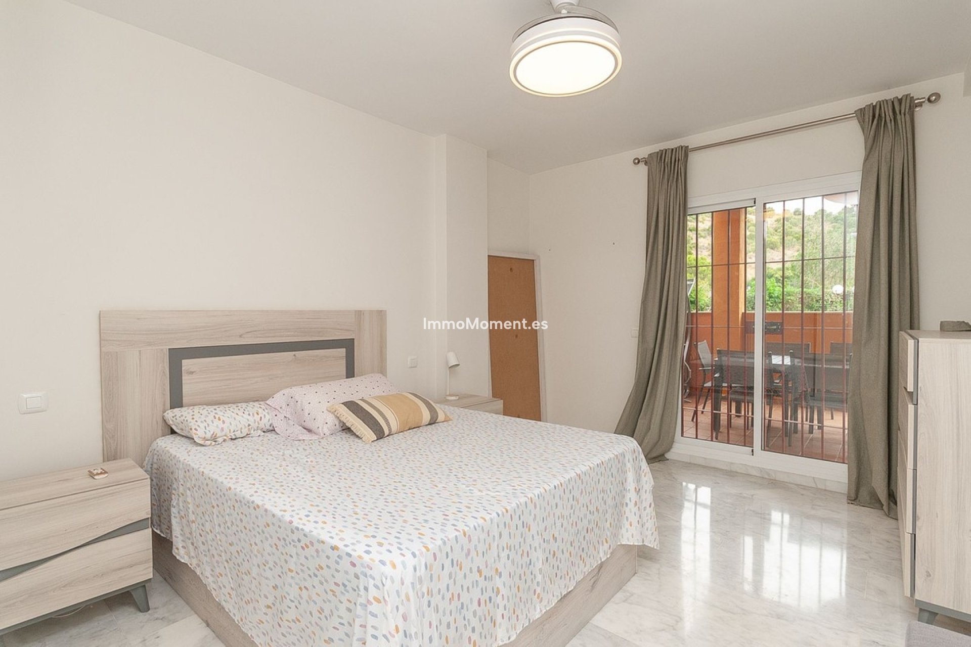 Resale - Apartment - Marbella - Reserva de Marbella