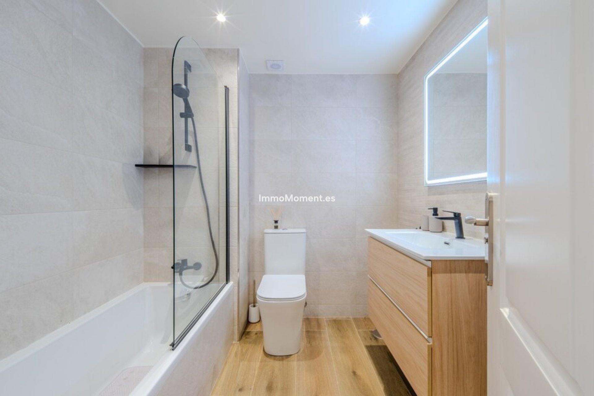 Resale - Apartment - Marbella - Reserva de Marbella