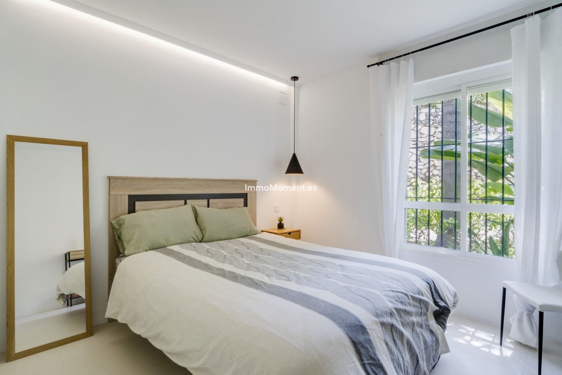 Resale - Apartment - Marbella - Reserva de Marbella