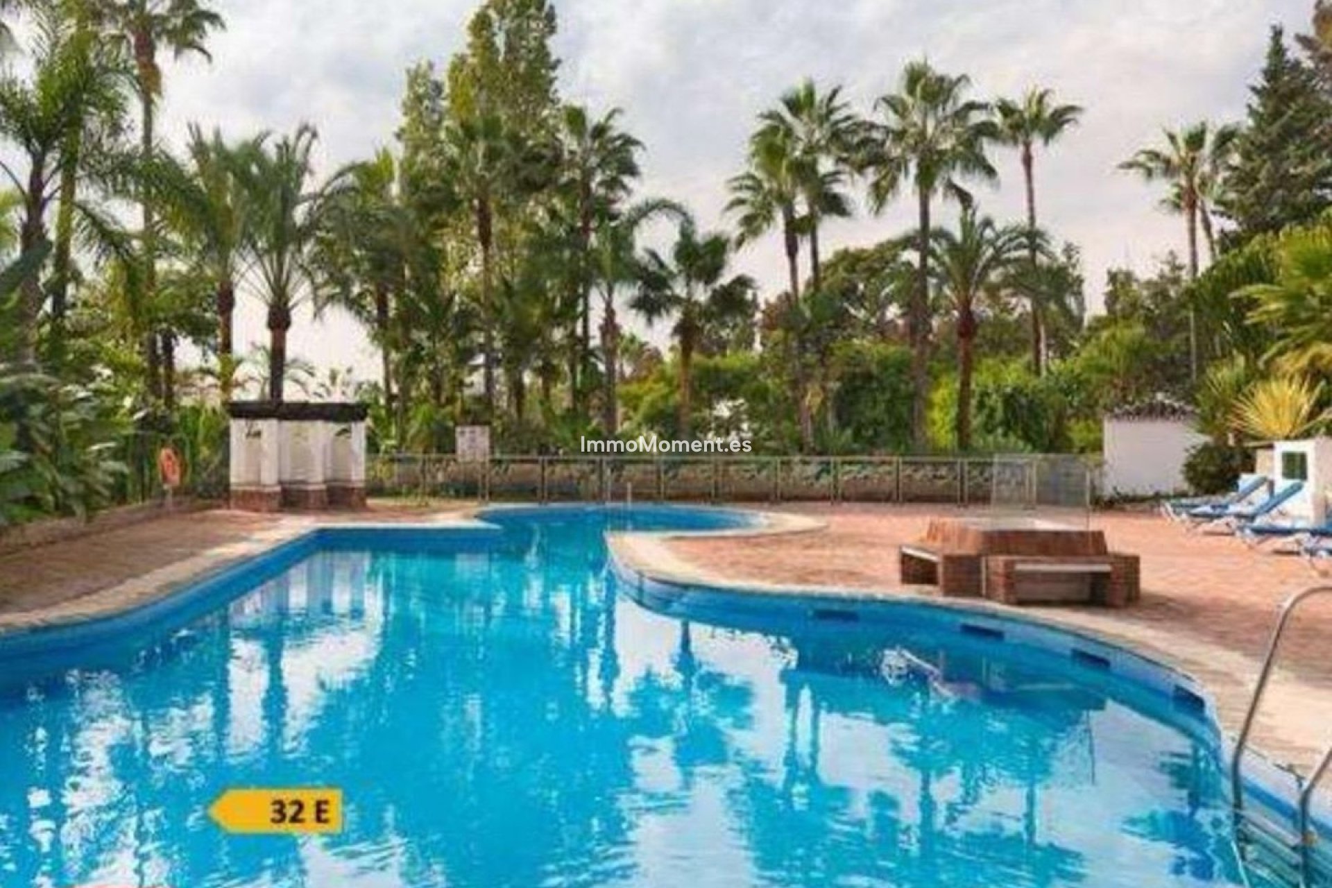 Resale - Apartment - Marbella - Reserva de Marbella