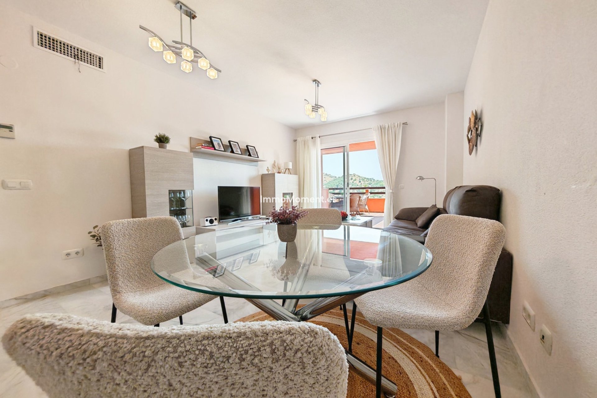 Resale - Apartment - Marbella - Reserva de Marbella