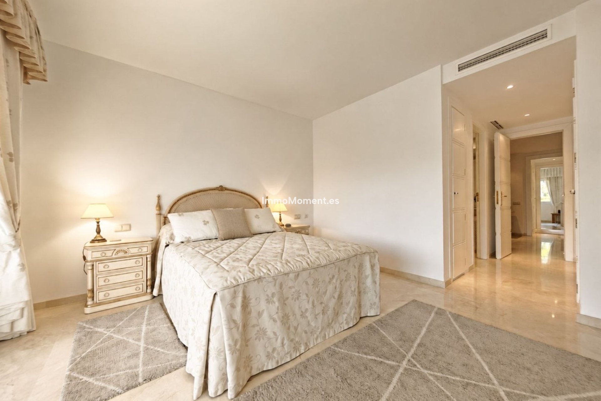 Resale - Apartment - Marbella - Río Real
