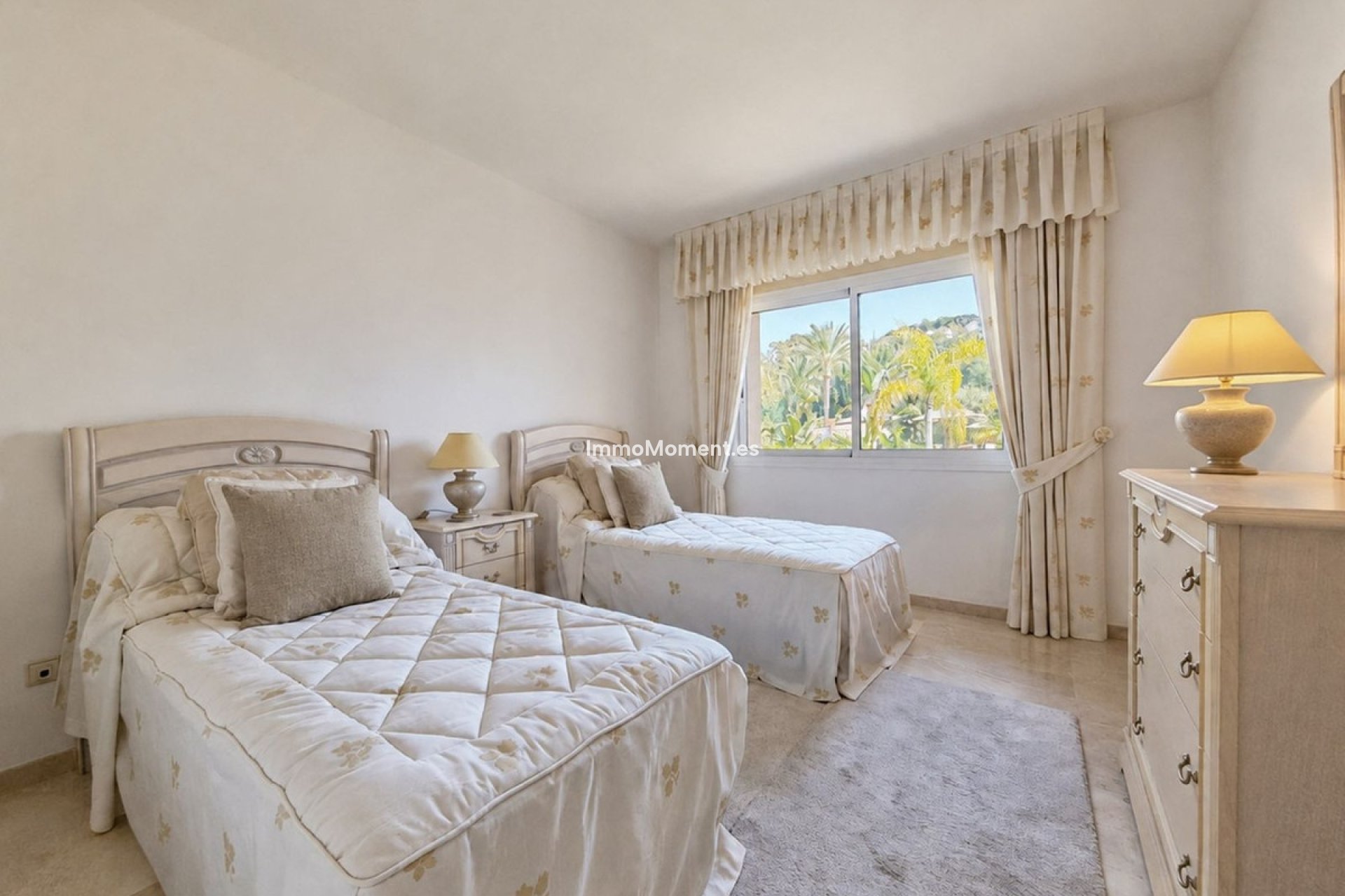 Resale - Apartment - Marbella - Río Real