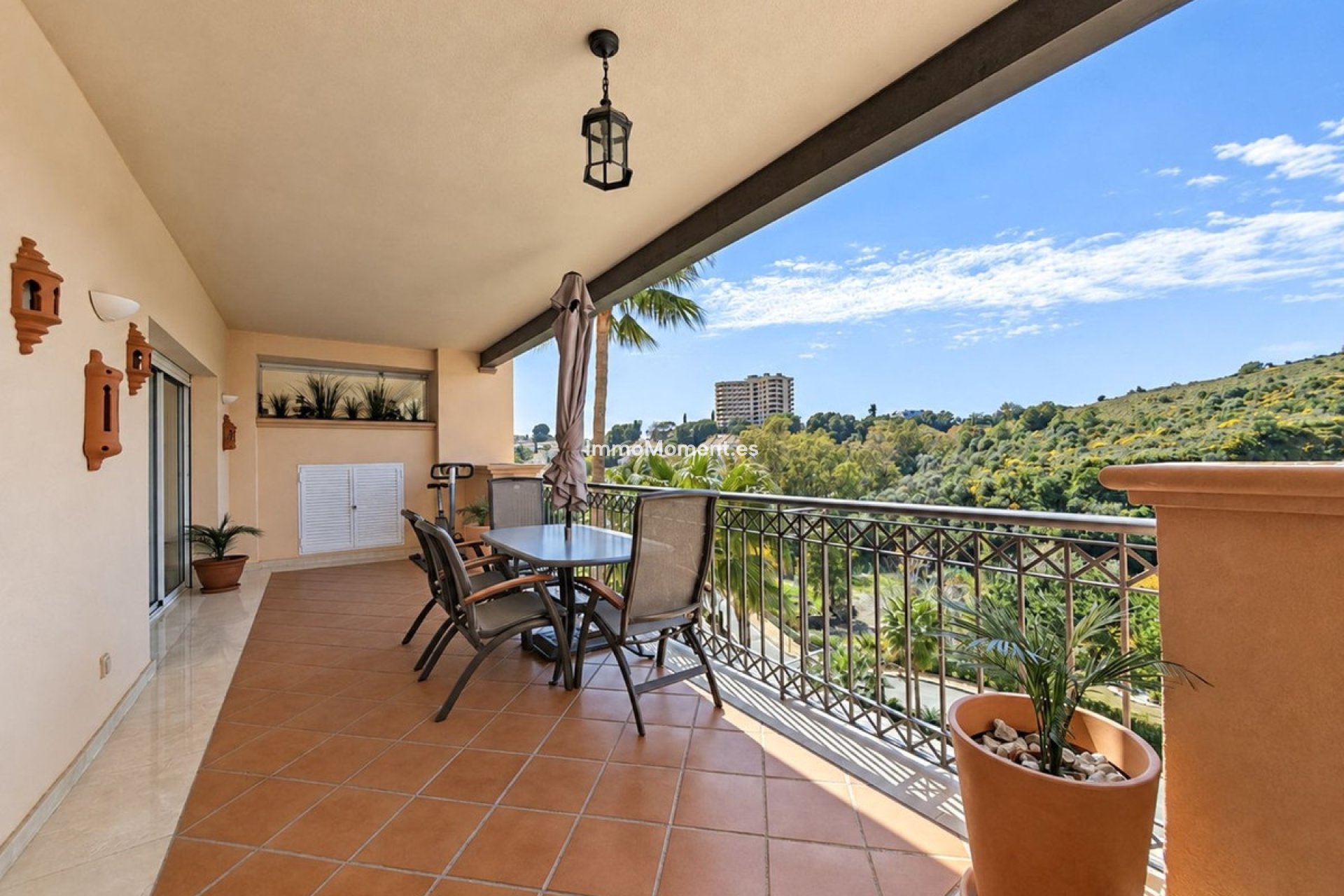 Resale - Apartment - Marbella - Río Real