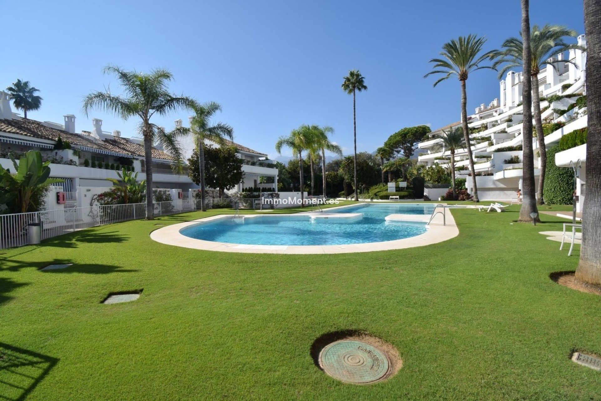 Resale - Apartment - Marbella - Río Real