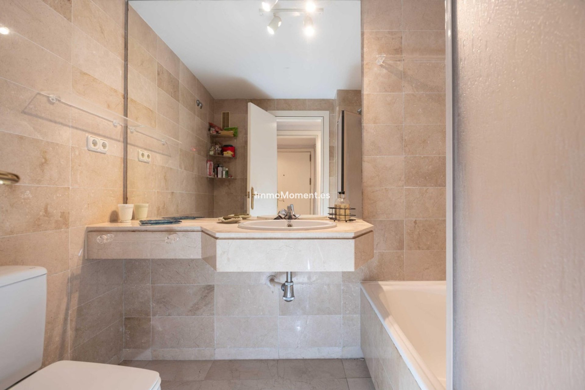 Resale - Apartment - Marbella - Río Real