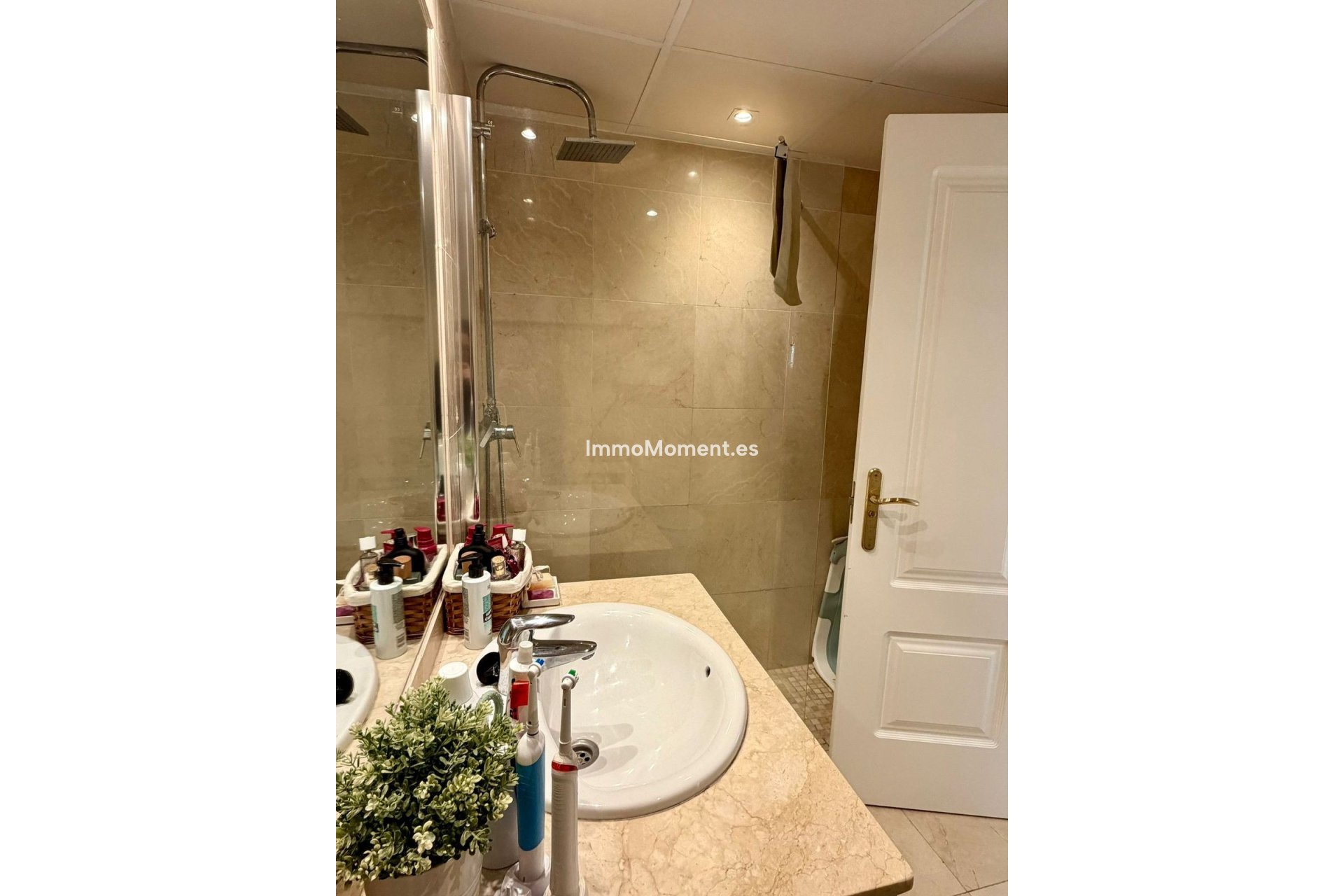 Resale - Apartment - Marbella - Río Real