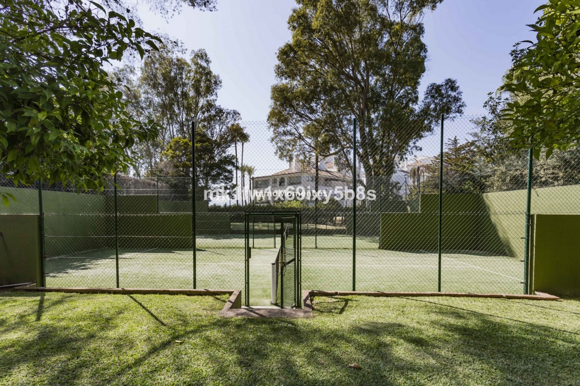 Resale - Apartment - Marbella - Río Real