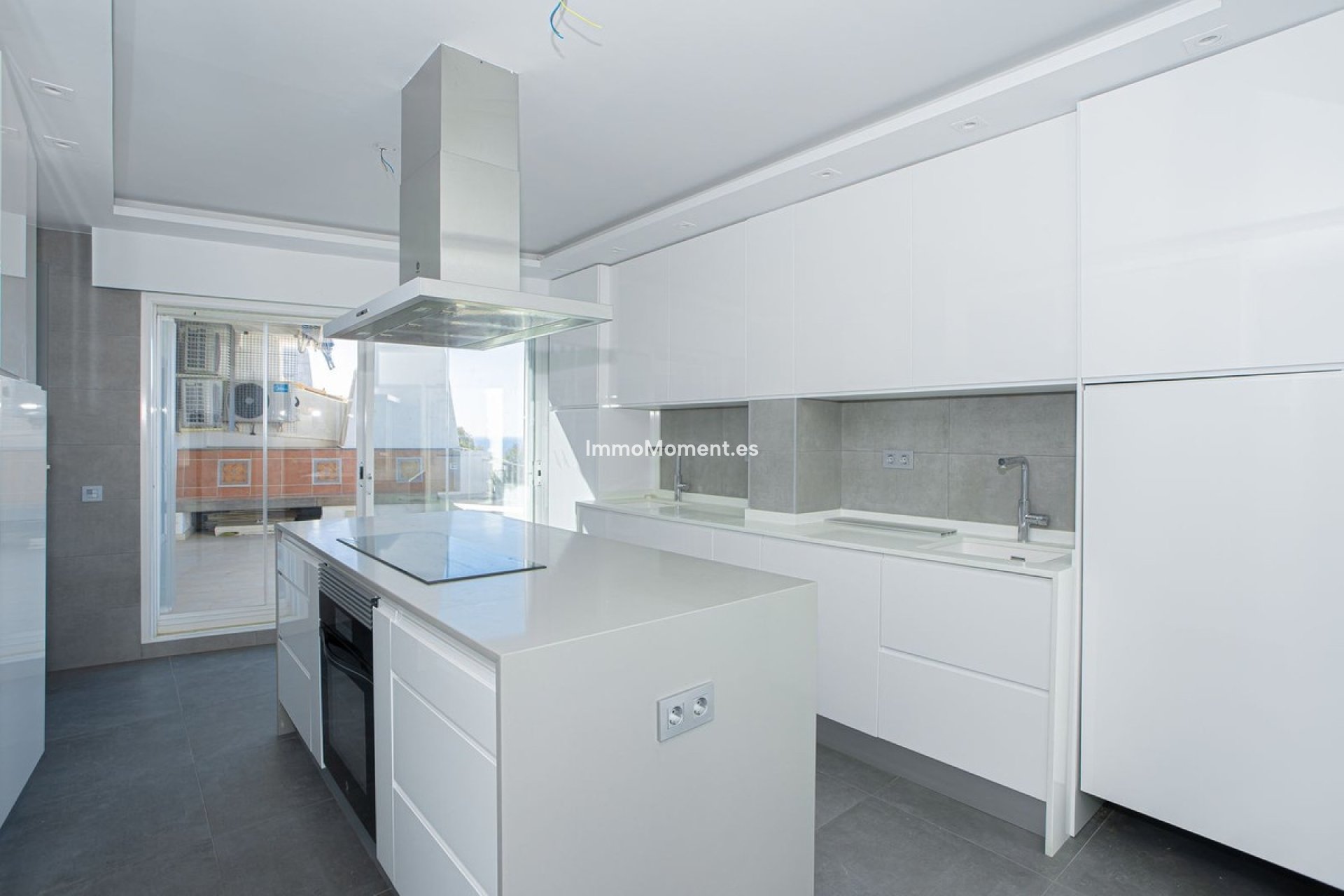 Resale - Apartment - Marbella - Río Real