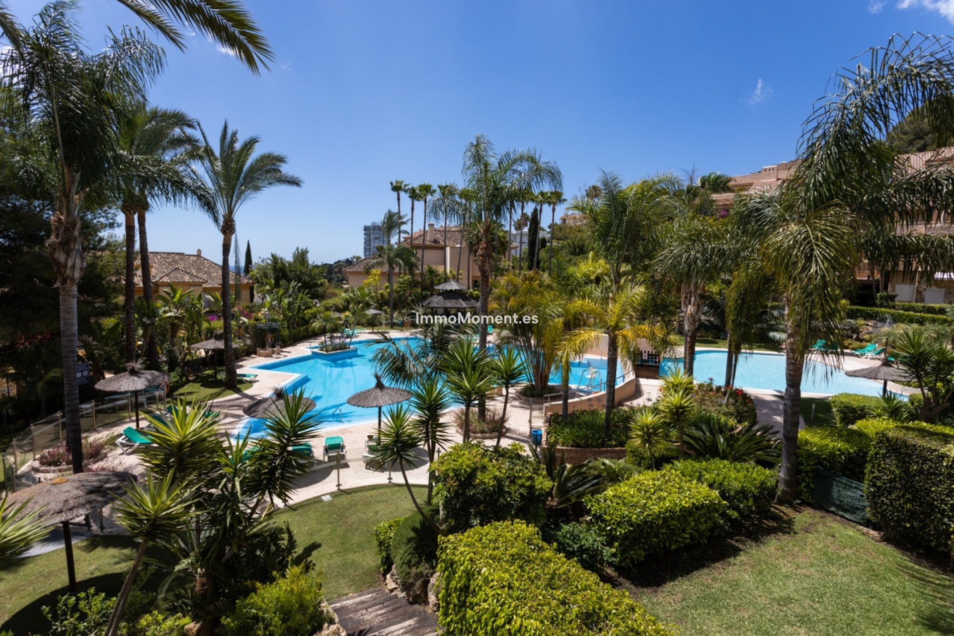 Resale - Apartment - Marbella - Río Real
