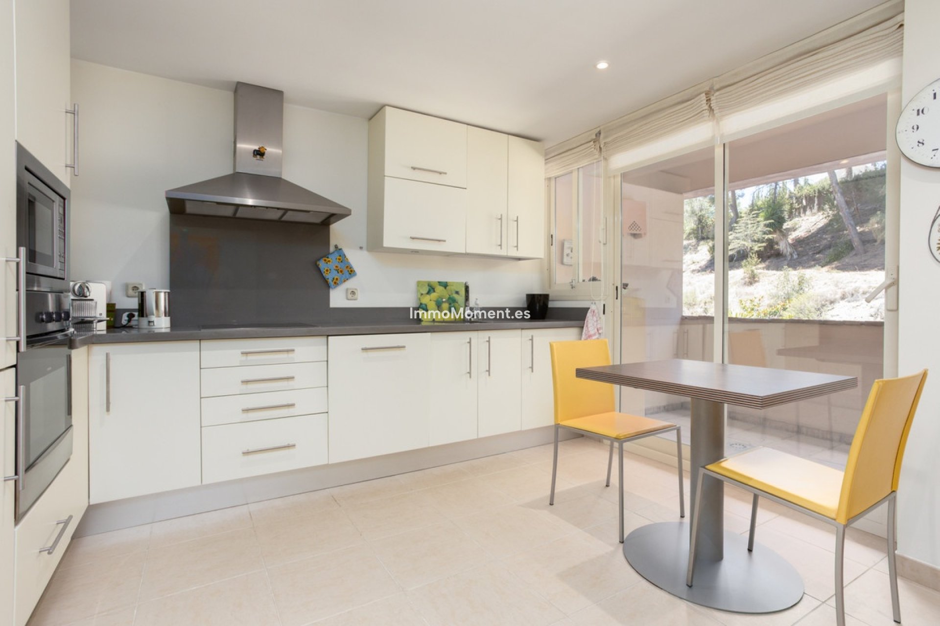 Resale - Apartment - Marbella - Río Real