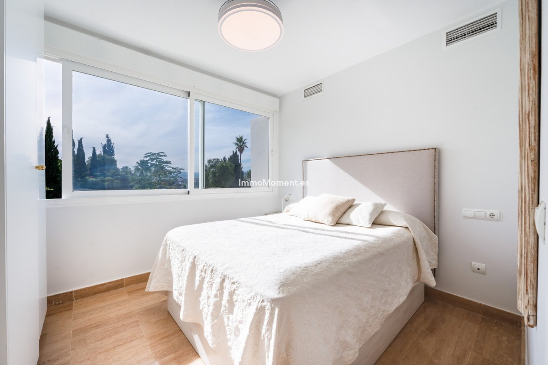 Resale - Apartment - Marbella - Río Real