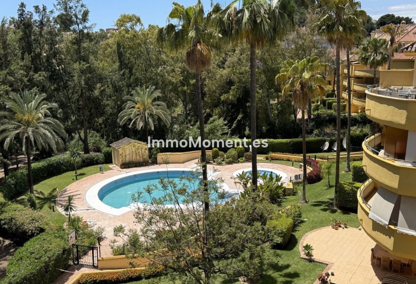 Resale - Apartment - Marbella - Río Real