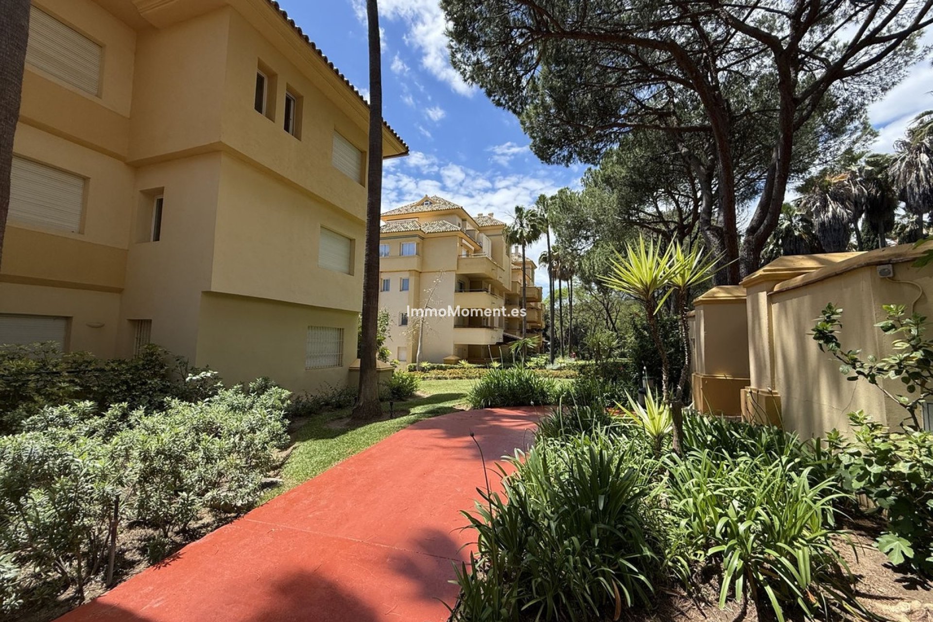 Resale - Apartment - Marbella - Río Real