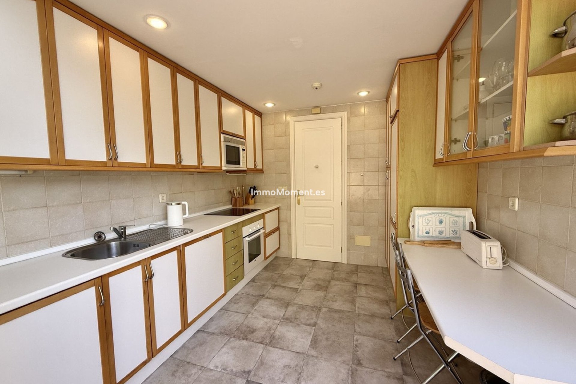 Resale - Apartment - Marbella - Río Real