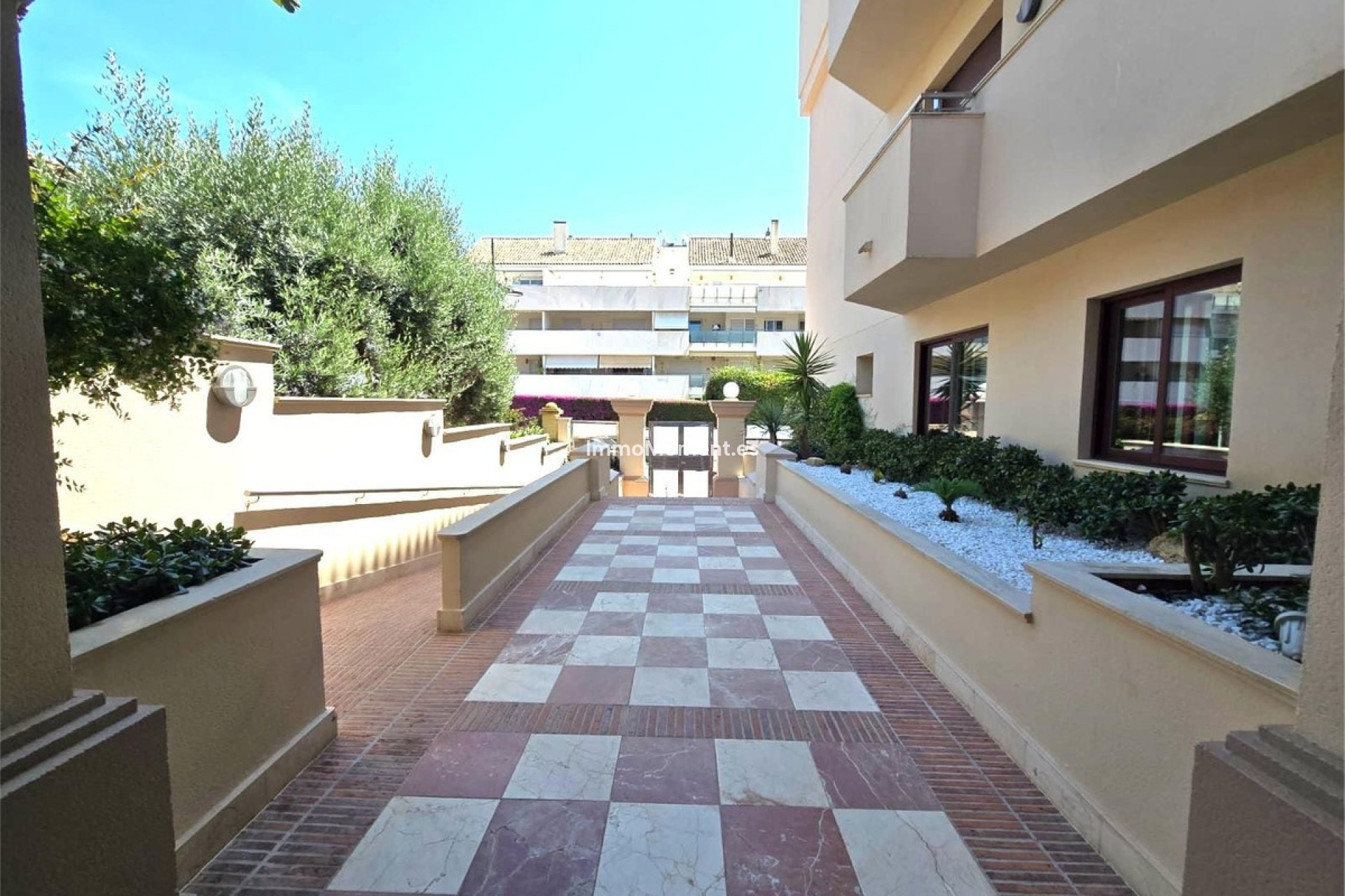 Resale - Apartment - Marbella - San Pedro de Alcántara