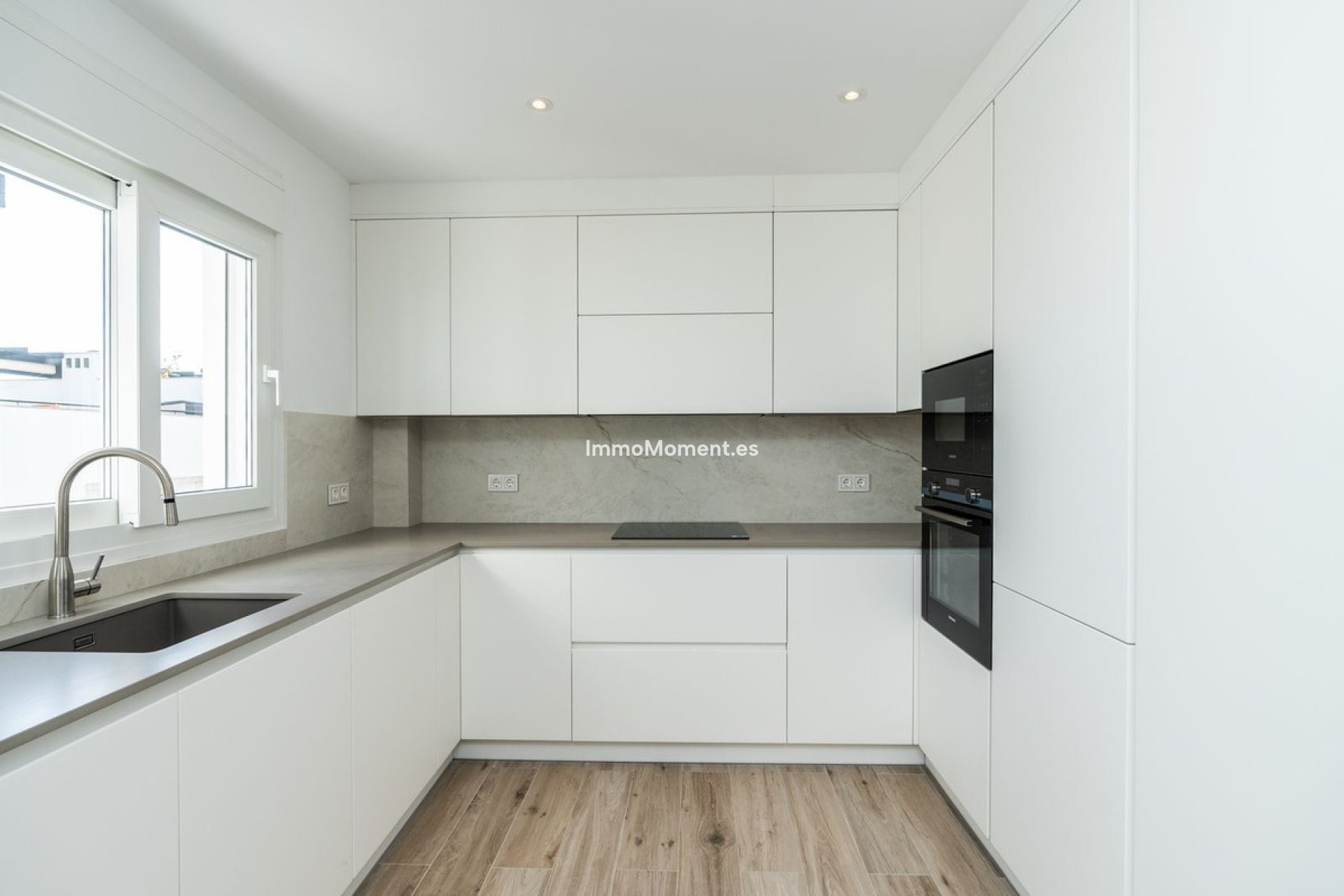 Resale - Apartment - Marbella - Santa Clara