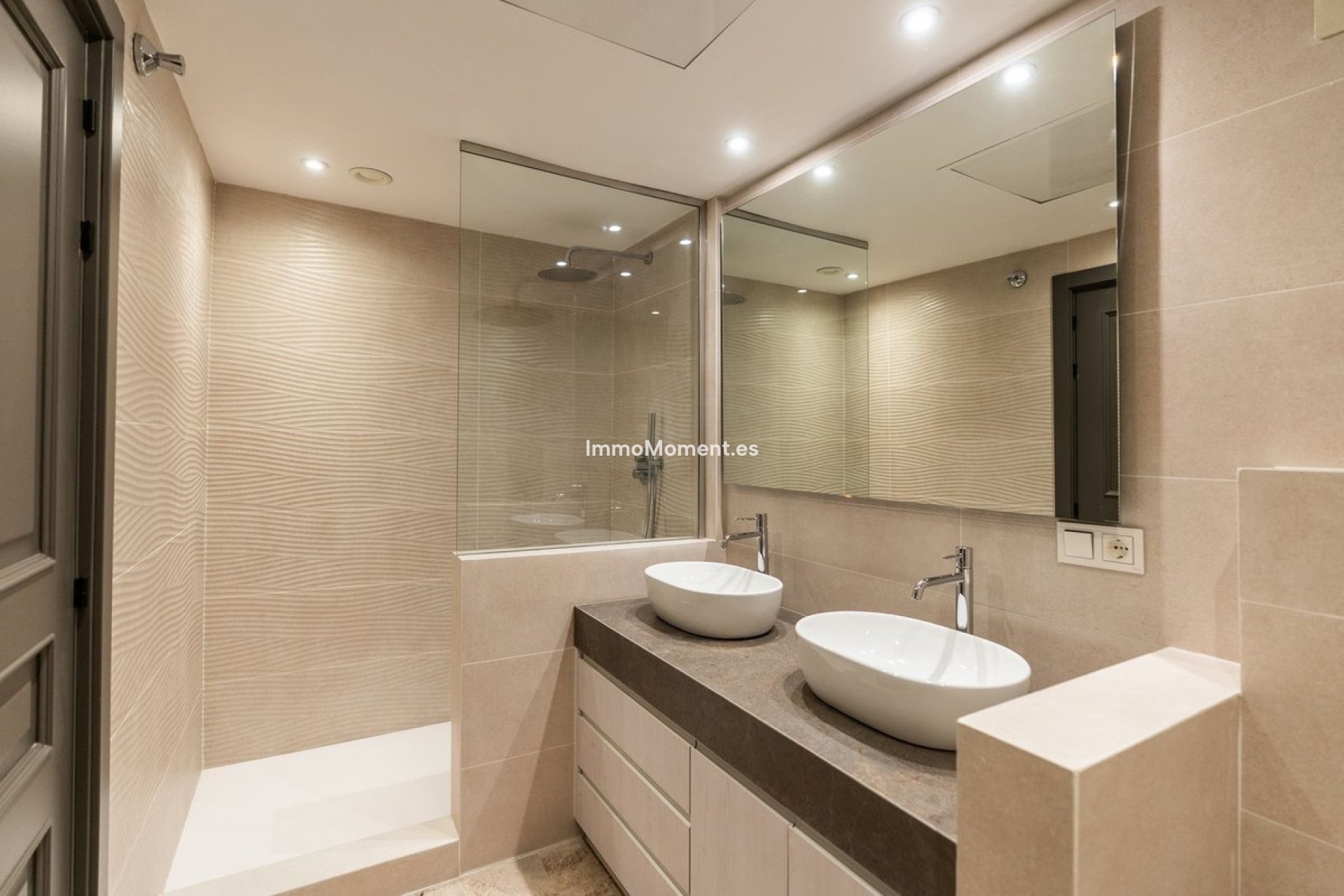 Resale - Apartment - Marbella - Santa Clara