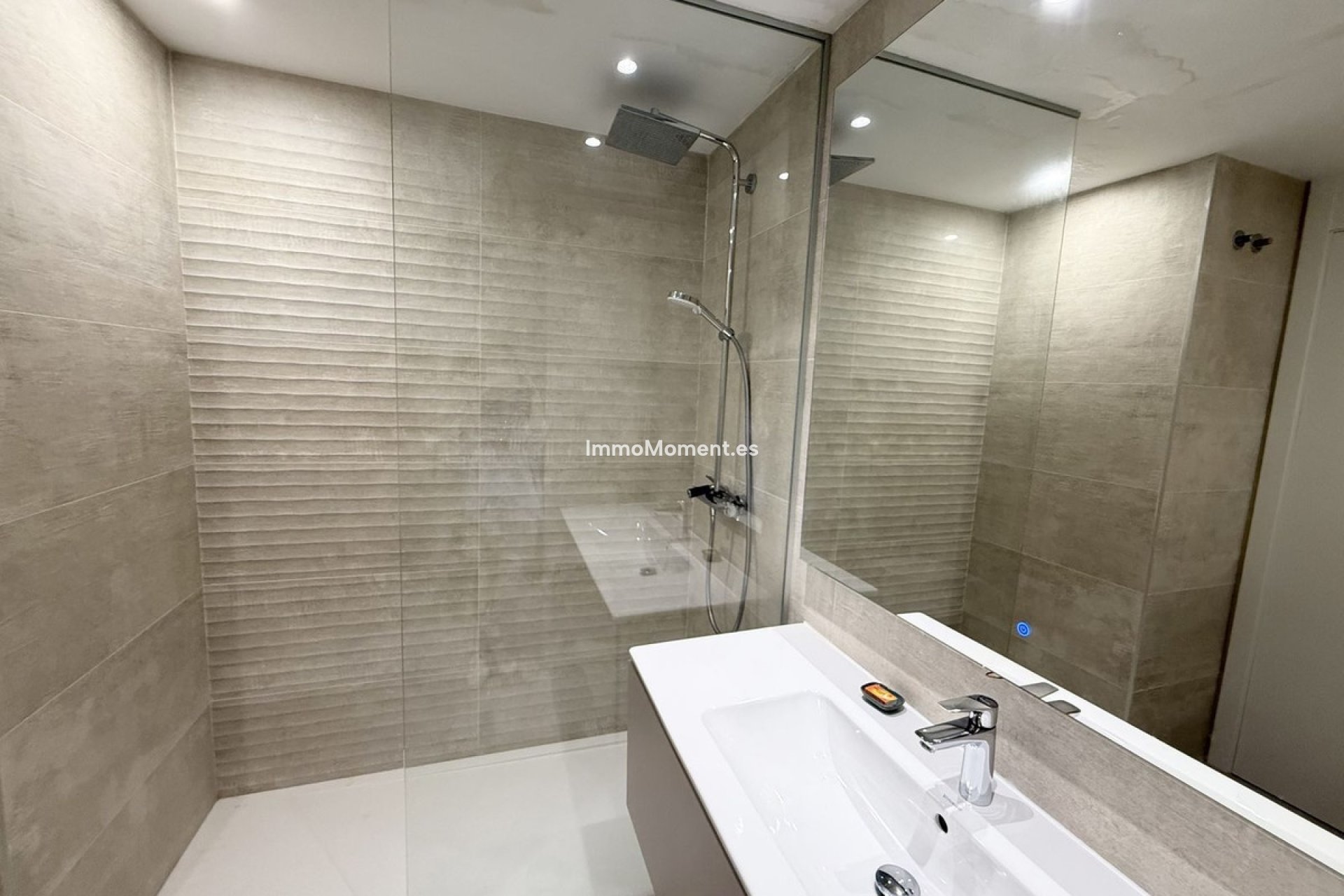 Resale - Apartment - Marbella - Santa Clara