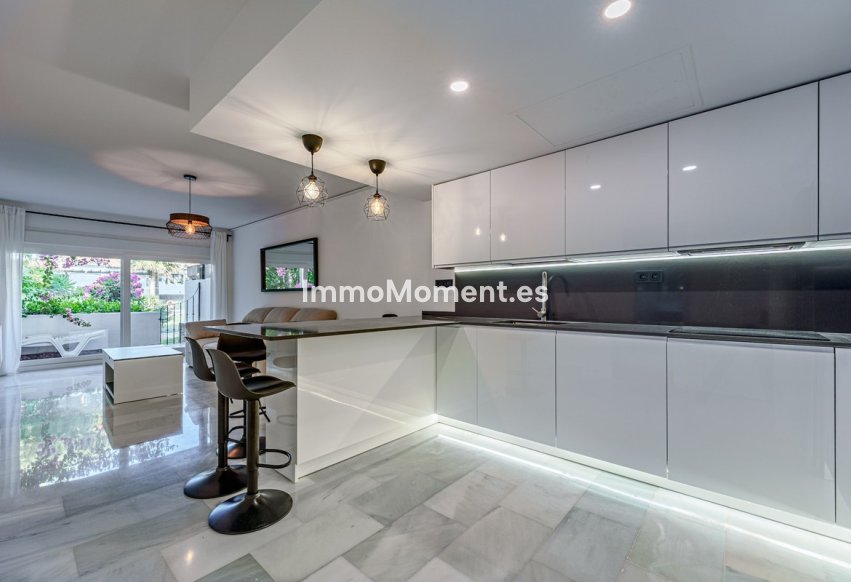 Resale - Apartment - Marbella - Sierra Blanca